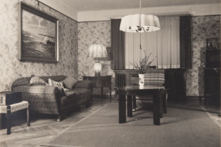 View into a living room of Villa Koch. 