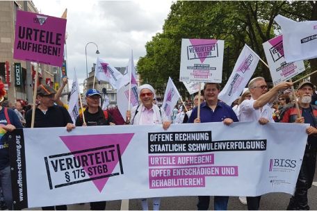 Demonstration der Bundesinteressenvertretung schwuler Senioren