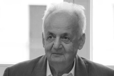 Portrait photo of Ivan Ivanji